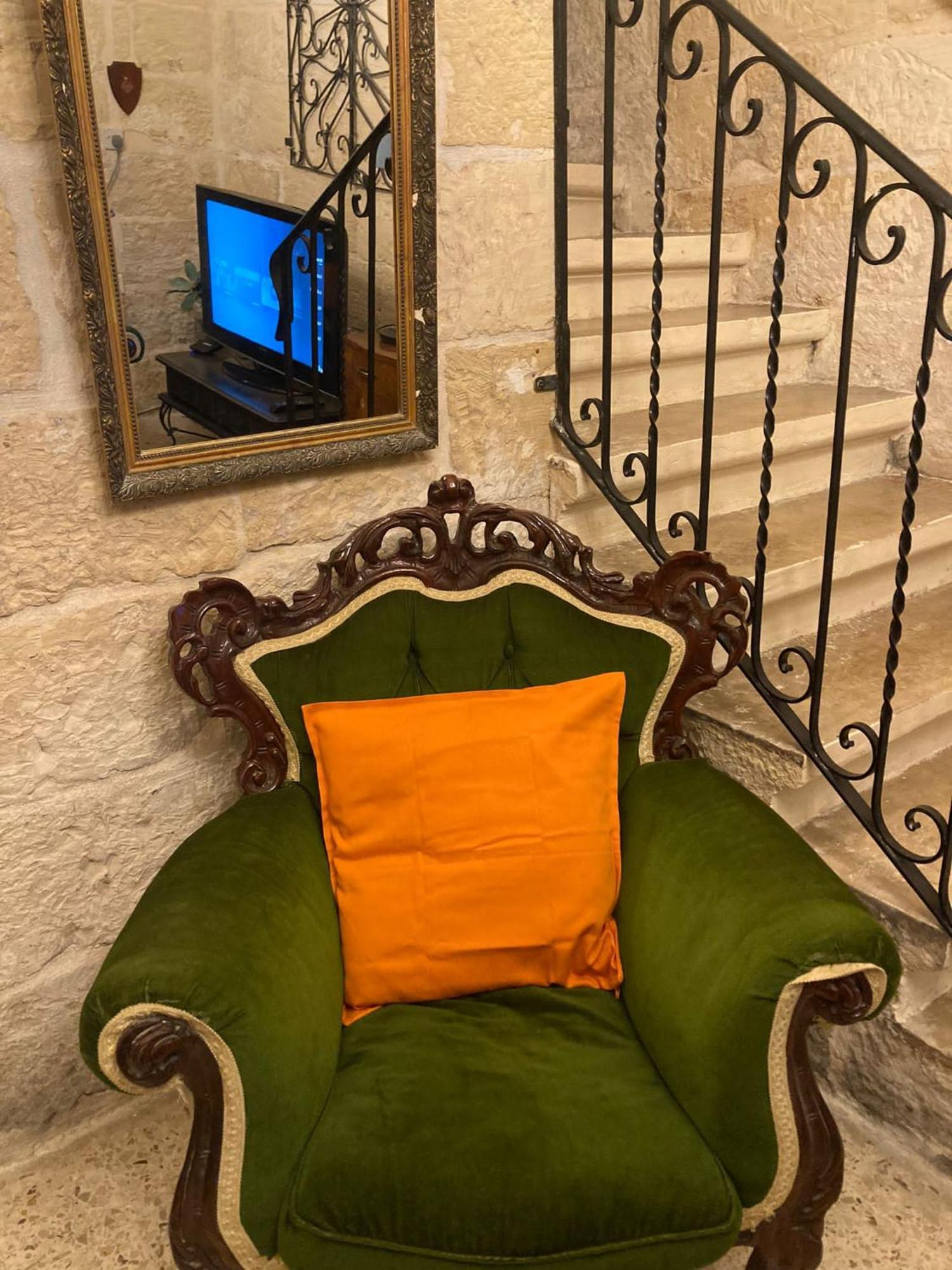 Charming Central Townhouse In Sliema Steps From Promenade And Sliema Ferry Lägenhet Exteriör bild