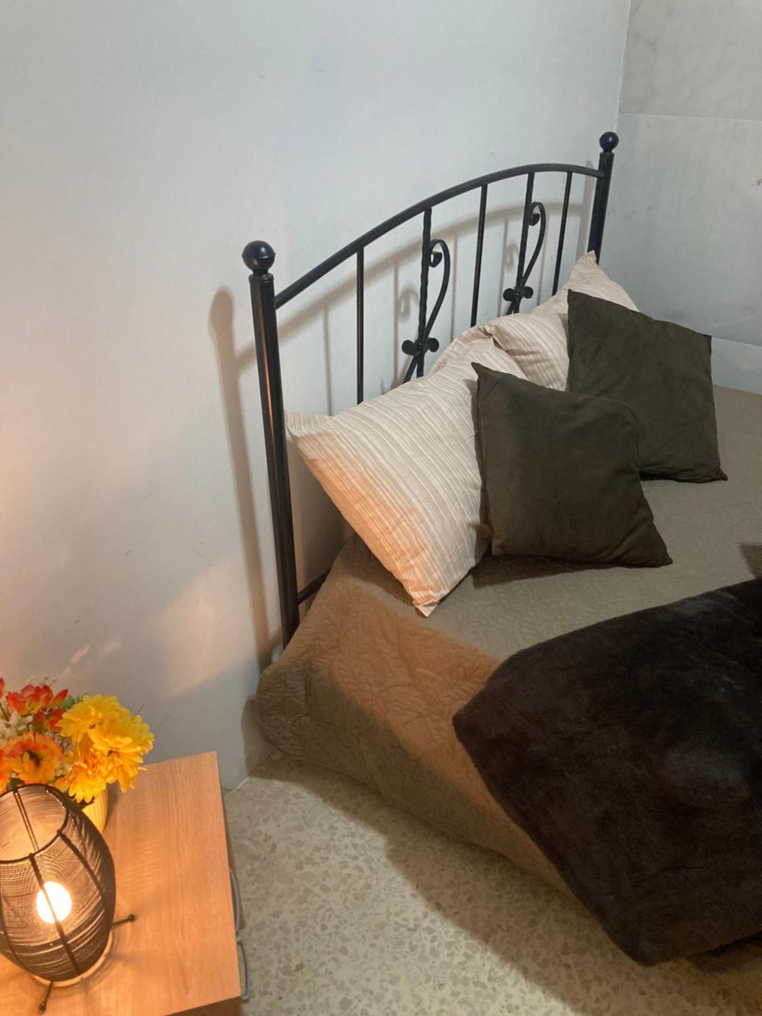Charming Central Townhouse In Sliema Steps From Promenade And Sliema Ferry Lägenhet Exteriör bild