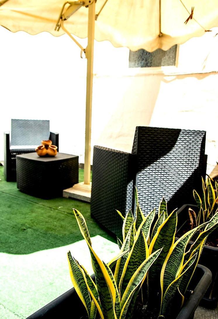 Charming Central Townhouse In Sliema Steps From Promenade And Sliema Ferry Lägenhet Exteriör bild